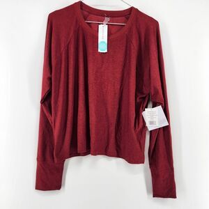 Beyond Yoga Women's Red Medium Featherweight Daydreamer Pullover NWT